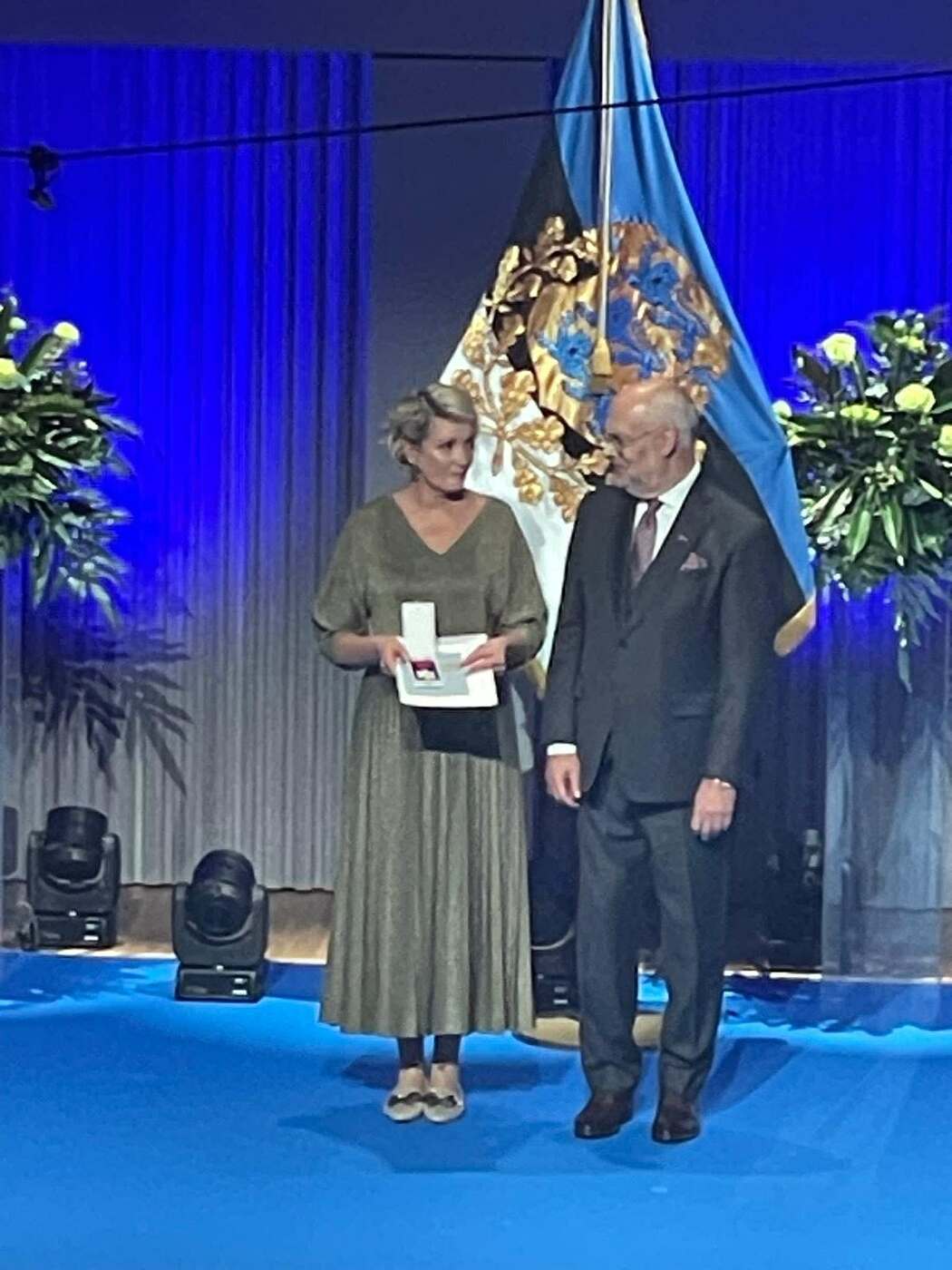 Meie dirigent Kadi Härma pälvis Eesti Vabariigi presidendi teenetemärgi